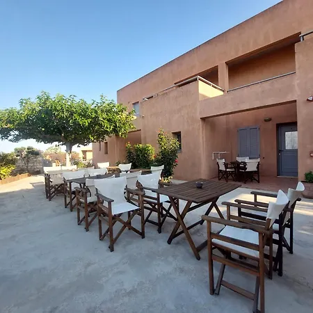 Petradi 3* Livadi (Kythira)