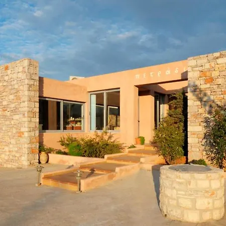 Petradi 3* Livadi (Kythira)