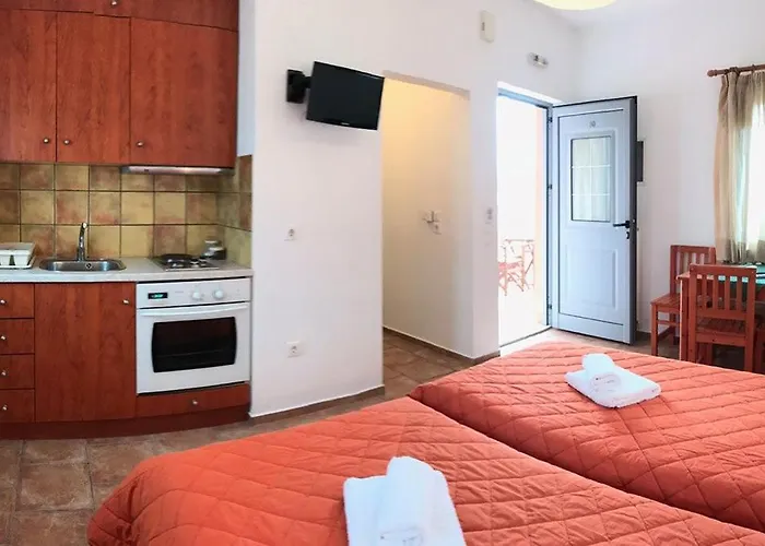 Petradi 3* Livadi (Kythira)