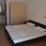 Petradi 3*