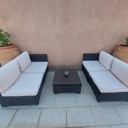 Petradi Aparthotel 3*