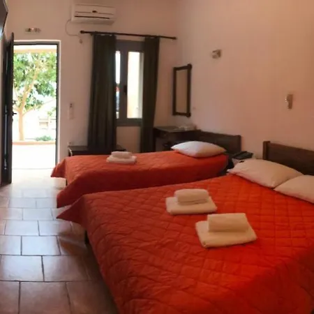 Aparthotel Petradi *