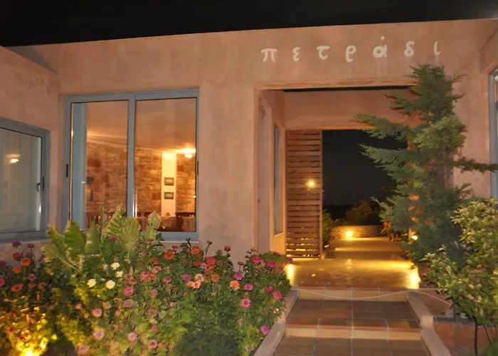 Petradi Aparthotel Livadi (Kythira)